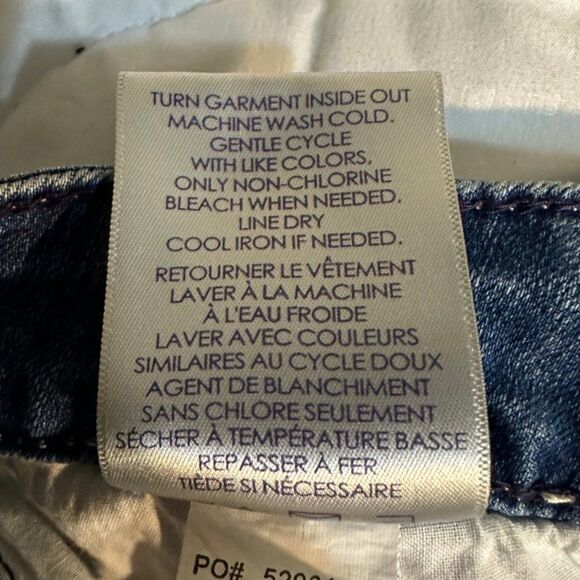 NYDJ Jeans Size 8 Capri 20 Inch Inseam - Picture 13 of 13